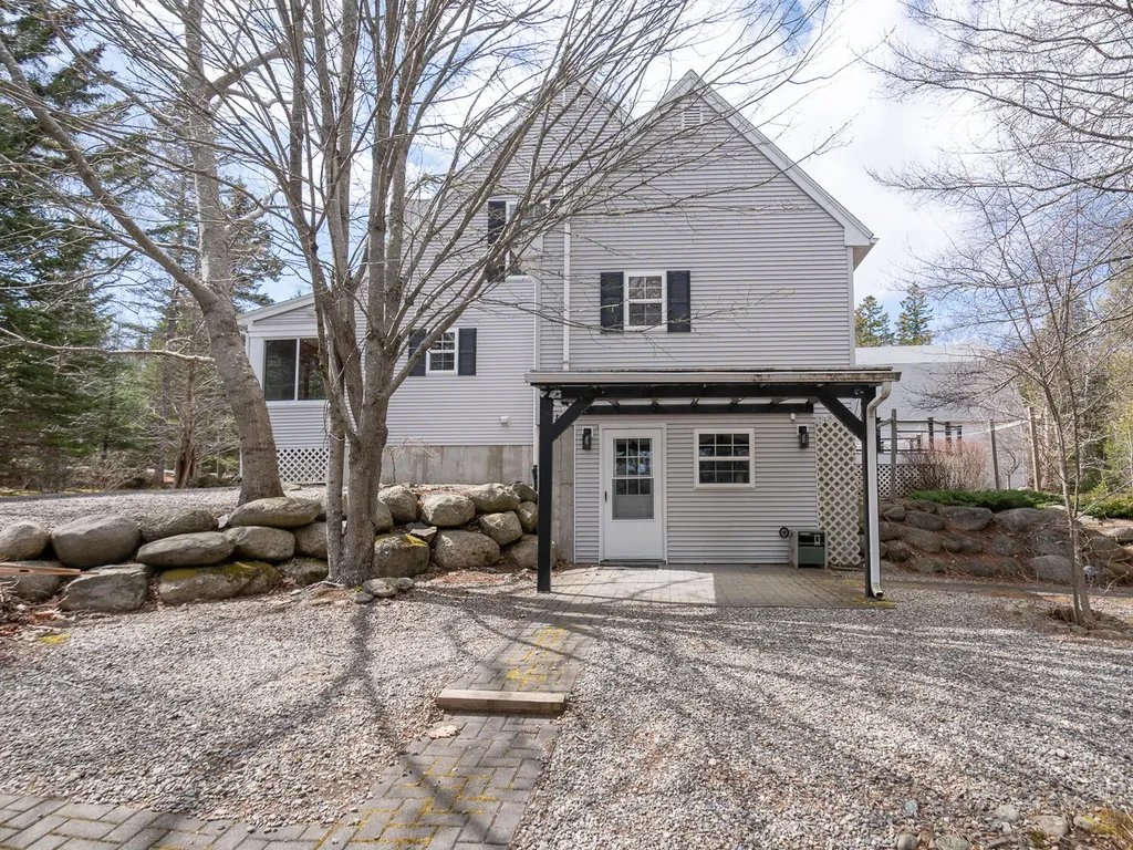 17 Mayflower Lane Bar Harbor ME 04609