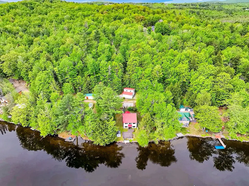 28 Waters Edge Hartford ME 04220