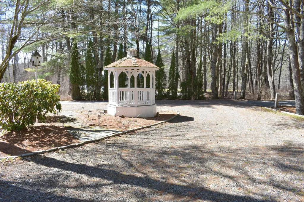 269 Beech Ridge Road Scarborough ME 04074