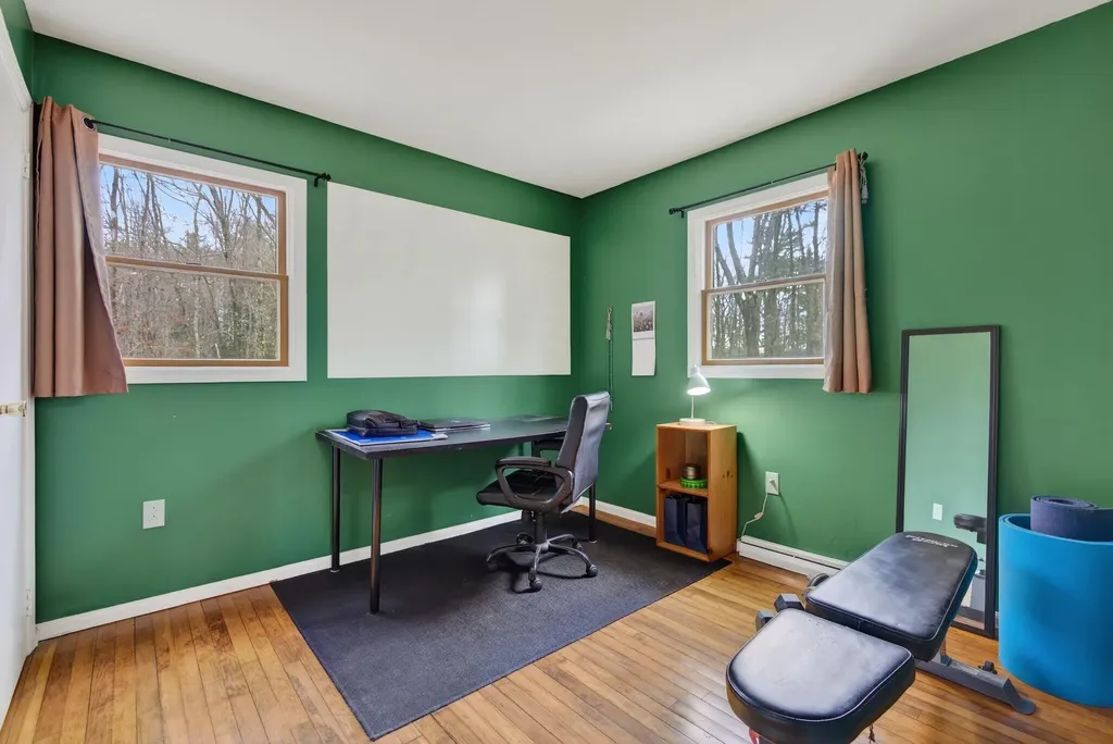 33 Old Ferry Road Wiscasset ME 04578