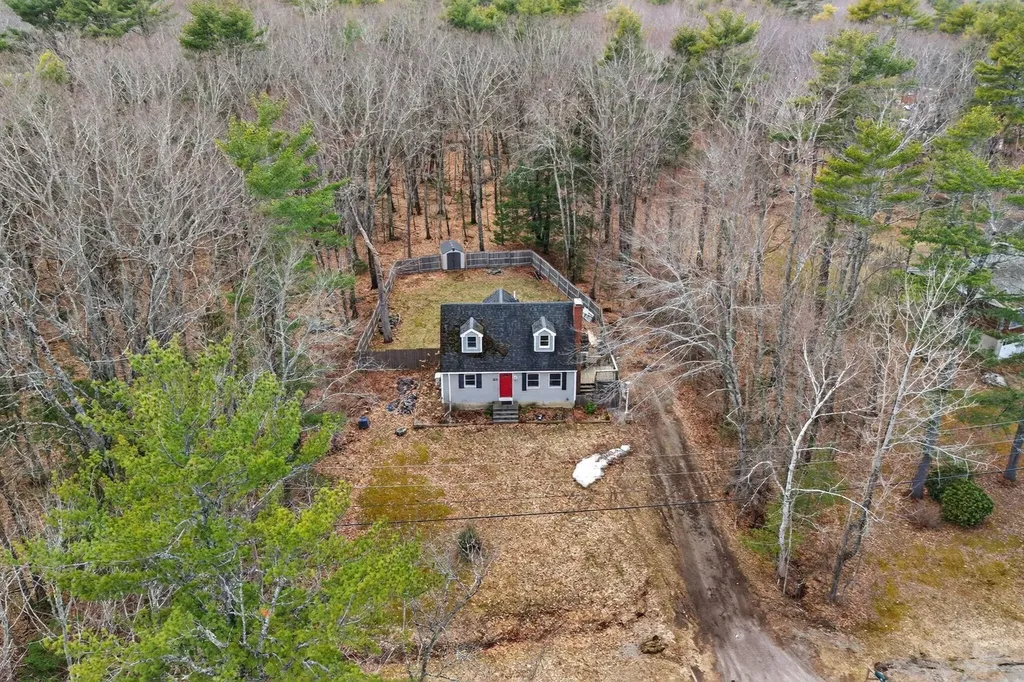 33 Old Ferry Road Wiscasset ME 04578