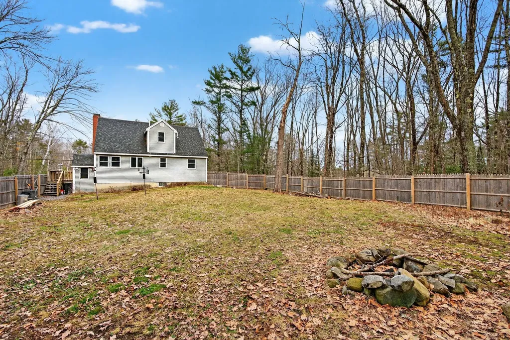 33 Old Ferry Road Wiscasset ME 04578