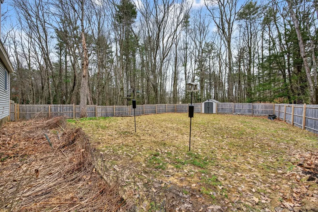33 Old Ferry Road Wiscasset ME 04578