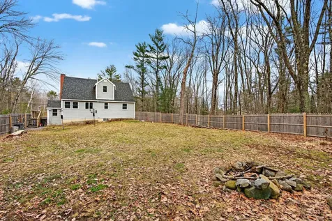 33 Old Ferry Road Wiscasset ME 04578