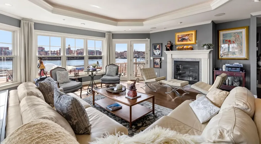 27 Badgers Island W Kittery ME 03904