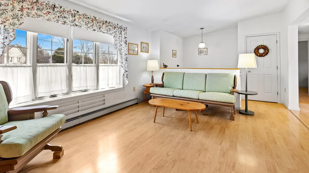 24 Laurel Circle Bangor ME 04401