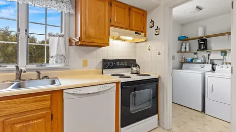 24 Laurel Circle Bangor ME 04401