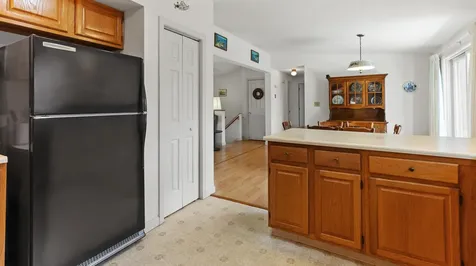 24 Laurel Circle Bangor ME 04401
