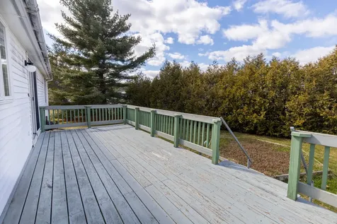 24 Laurel Circle Bangor ME 04401