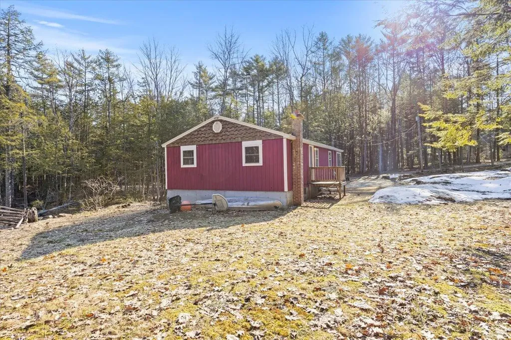 52 Rosemont Avenue Waterboro ME 04061
