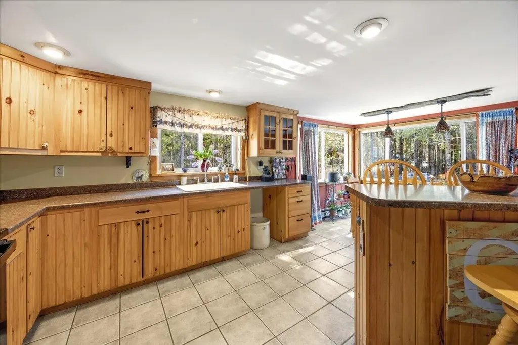 52 Rosemont Avenue Waterboro ME 04061