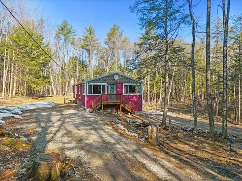 52 Rosemont Avenue Waterboro ME 04061
