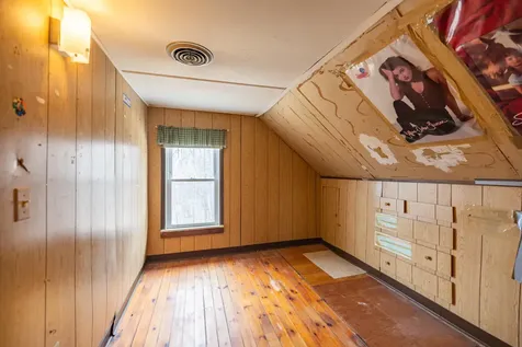 102 Mcnamara Street Lewiston ME 04240