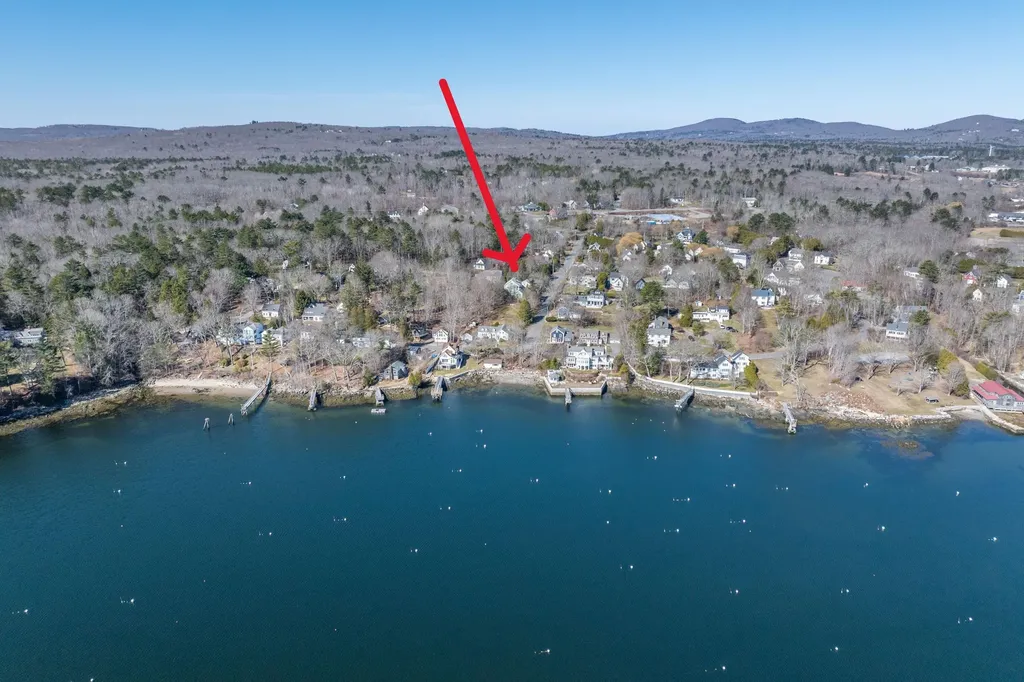 12 School Street Rockport ME 04856