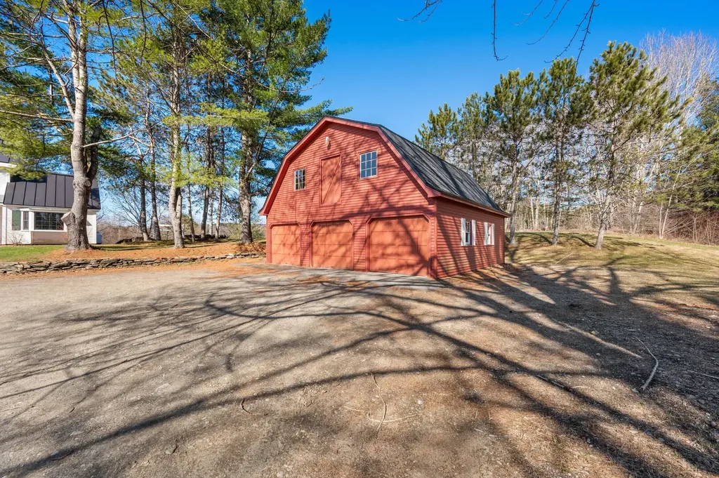 91 W River Road Waterville ME 04901