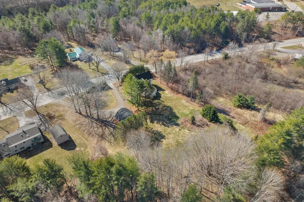 91 W River Road Waterville ME 04901