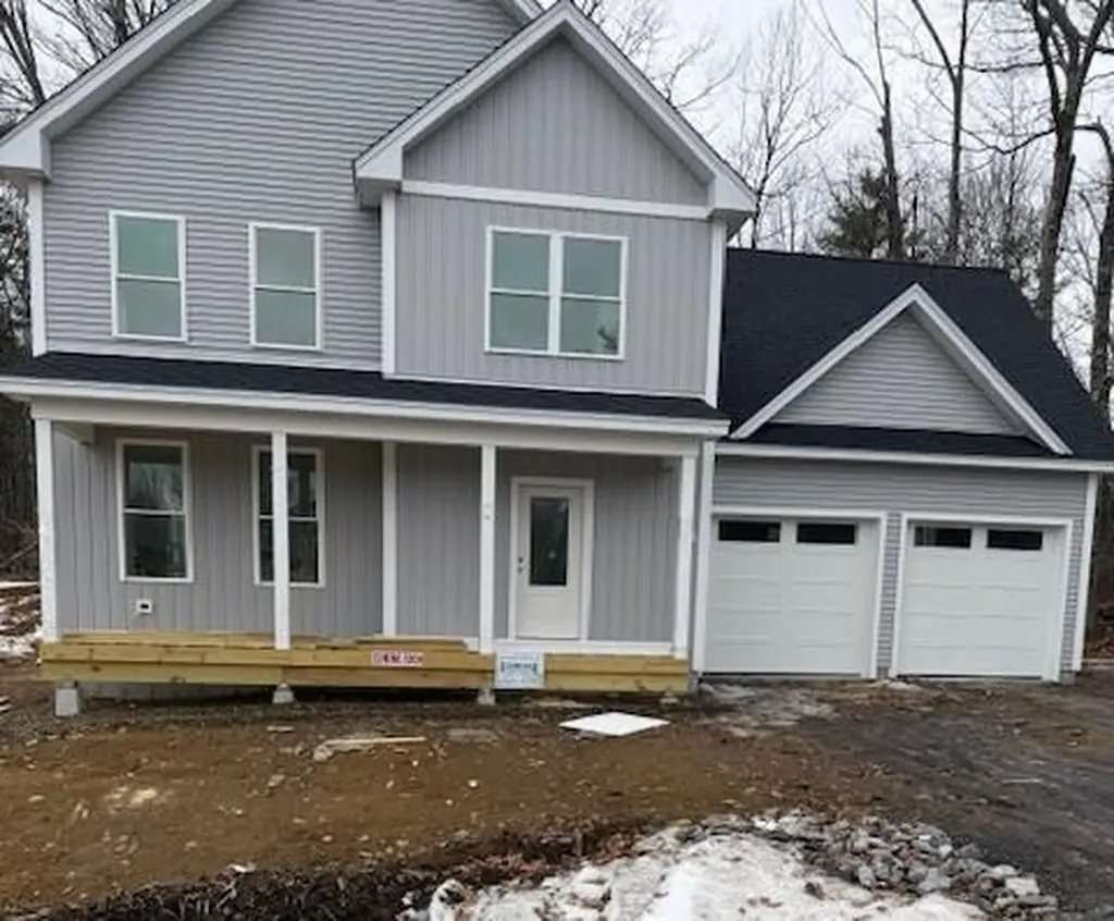 27 Woodbrey Lane Standish ME 04084
