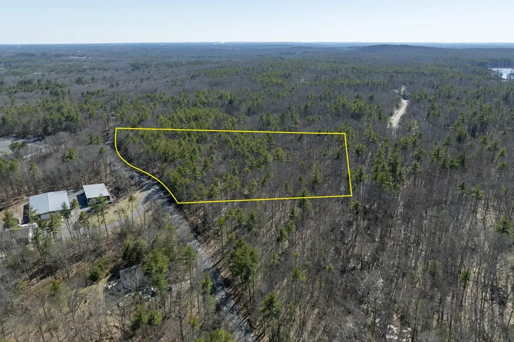20 Witchtrot Road York ME 03903