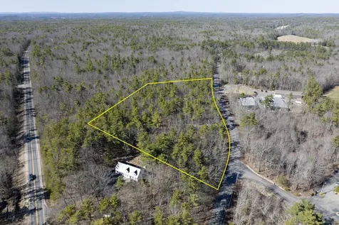20 Witchtrot Road York ME 03903
