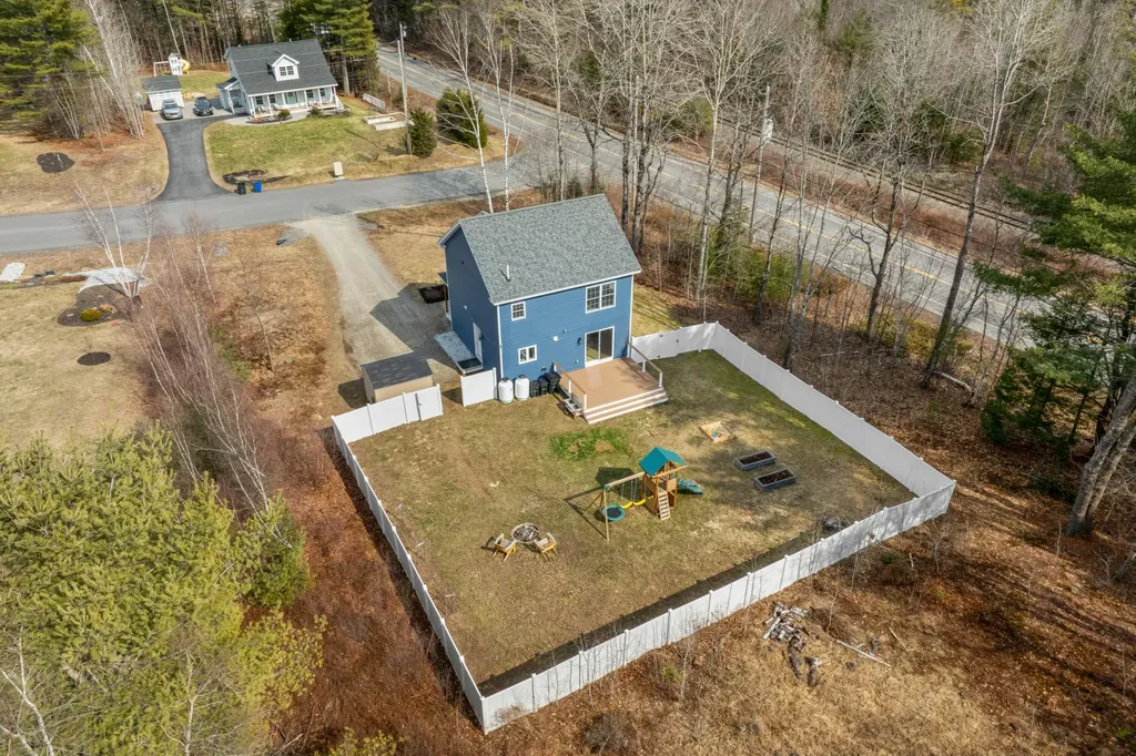 82 Tree Farm Road Brunswick ME 04011