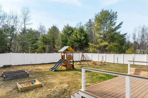 82 Tree Farm Road Brunswick ME 04011