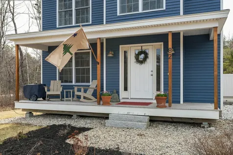 82 Tree Farm Road Brunswick ME 04011