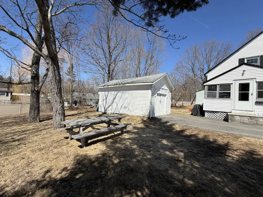 36 Cedar Street East Millinocket ME 04430