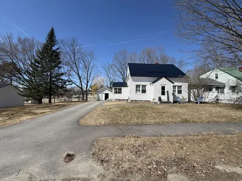 36 Cedar Street East Millinocket ME 04430