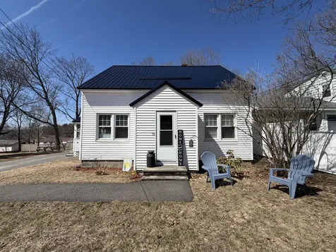 36 Cedar Street East Millinocket ME 04430