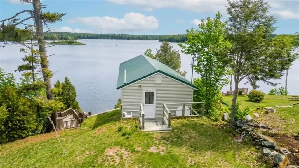 25 Bernier Lane Harpswell ME 04079