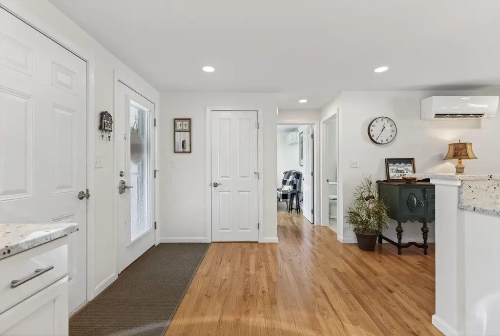 14 Mica Court Topsham ME 04086