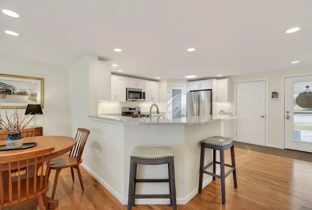 14 Mica Court Topsham ME 04086