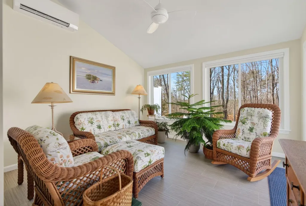 14 Mica Court Topsham ME 04086
