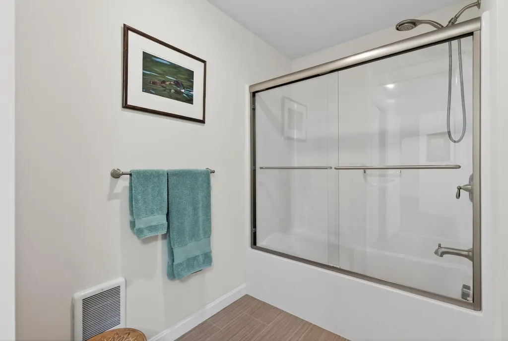 14 Mica Court Topsham ME 04086