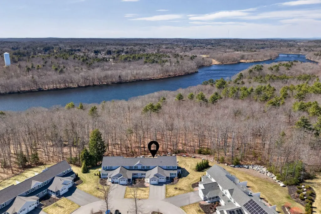 14 Mica Court Topsham ME 04086
