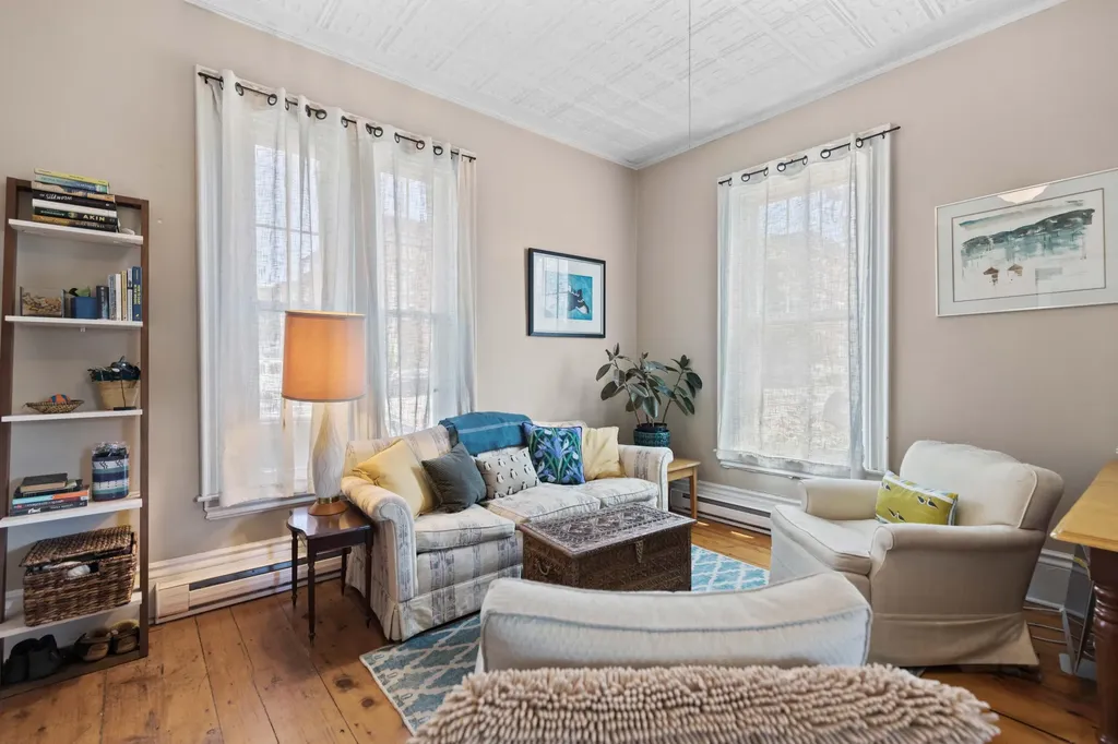 12 Smith Street Portland ME 04101