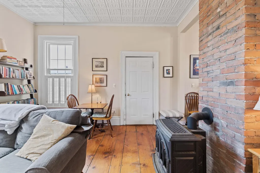 12 Smith Street Portland ME 04101
