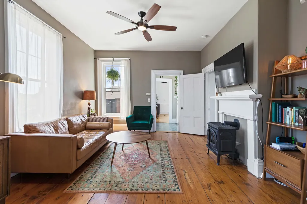 12 Smith Street Portland ME 04101