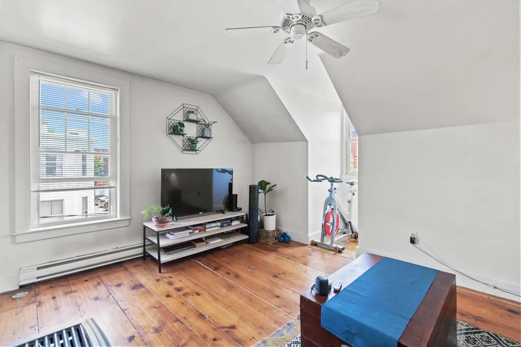 12 Smith Street Portland ME 04101