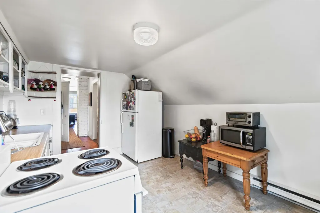 12 Smith Street Portland ME 04101