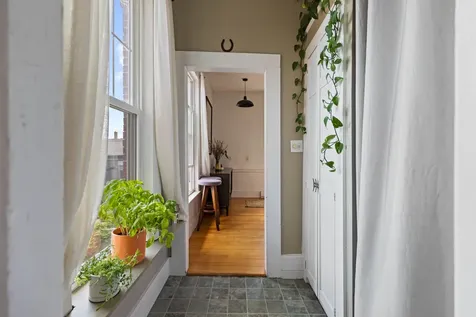12 Smith Street Portland ME 04101