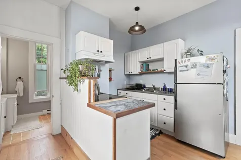 12 Smith Street Portland ME 04101