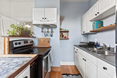 12 Smith Street Portland ME 04101