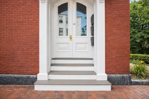 12 Smith Street Portland ME 04101
