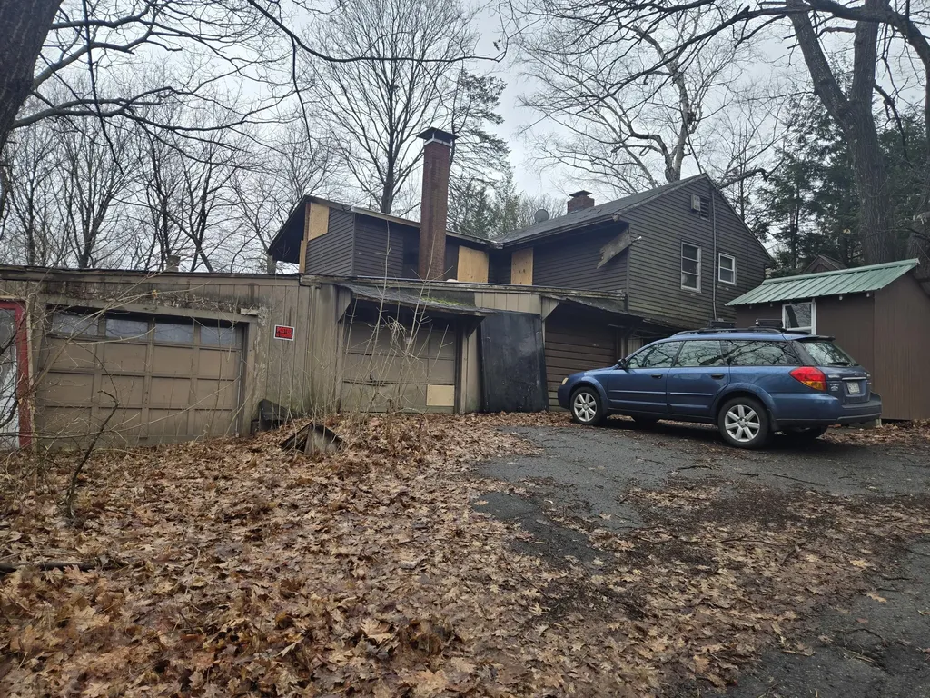 33 Pike Street Augusta ME 04330