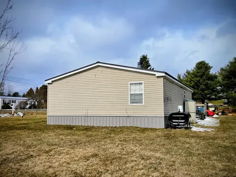 8 Veros Way Winterport ME 04496