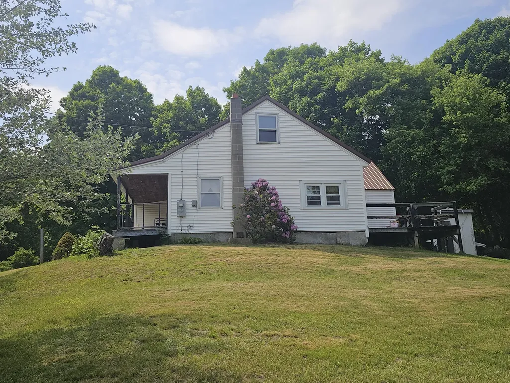 32 Front Street Sumner ME 04292