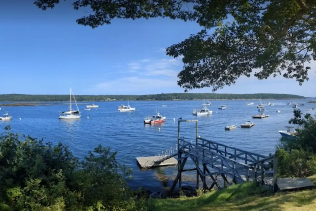 943 Cundy's Harbor Road Harpswell ME 04079
