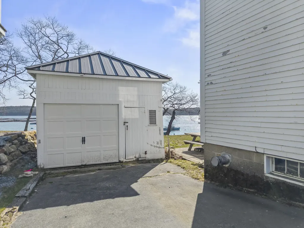 943 Cundy's Harbor Road Harpswell ME 04079
