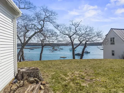 943 Cundy's Harbor Road Harpswell ME 04079